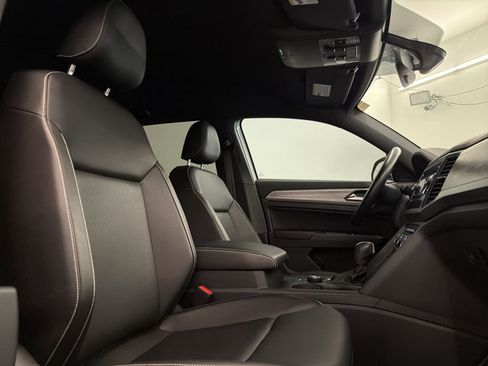 Used 2020 Volkswagen Atlas Cross Sport SE AWD/4WD image 29