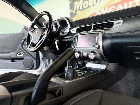Used 2013 Chevrolet Camaro LT image 29