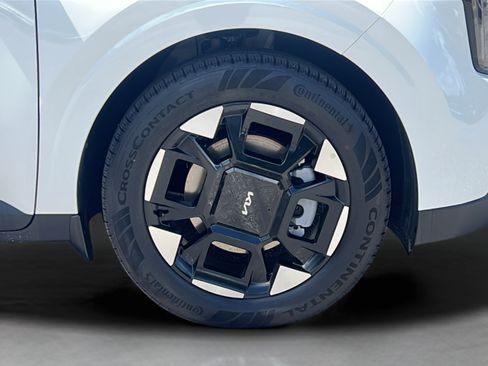 New 2026 Kia Carnival EX FWD image 25