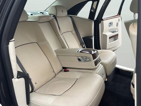 Used 2013 Rolls-Royce Ghost RWD image 37