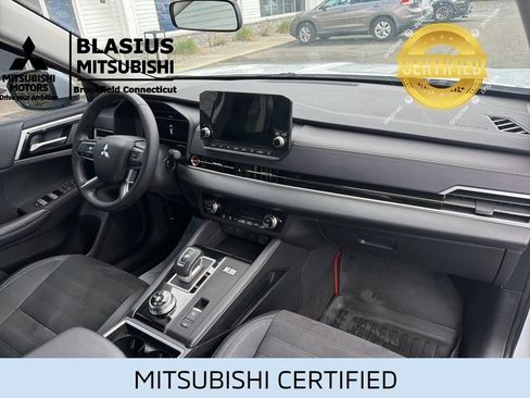 Used 2023 Mitsubishi Outlander 4WD Plug-In Hybrid image 49