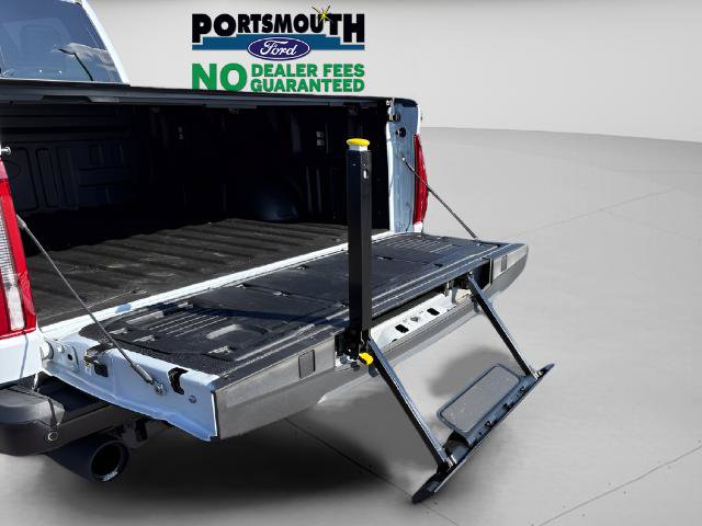 Certified 2025 Ford F150 Raptor w/ Equipment Group 803A Raptor R AWD/4WD image 22