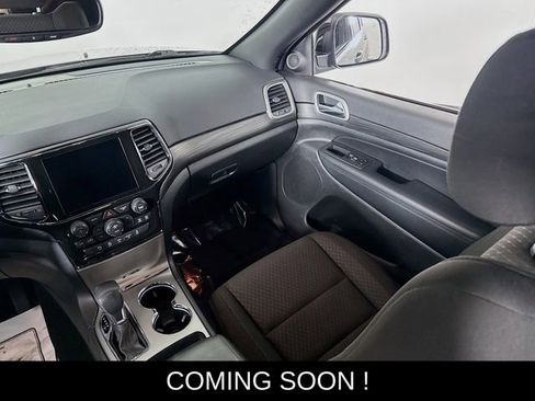 Used 2022 Jeep Grand Cherokee Laredo E w/ Security & Convenience Group image 23