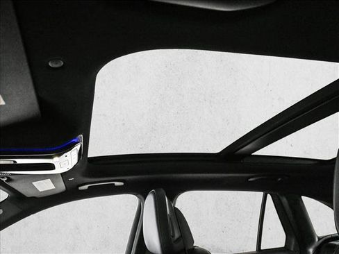 Certified 2025 Mercedes-Benz GLC 300 4MATIC image 17