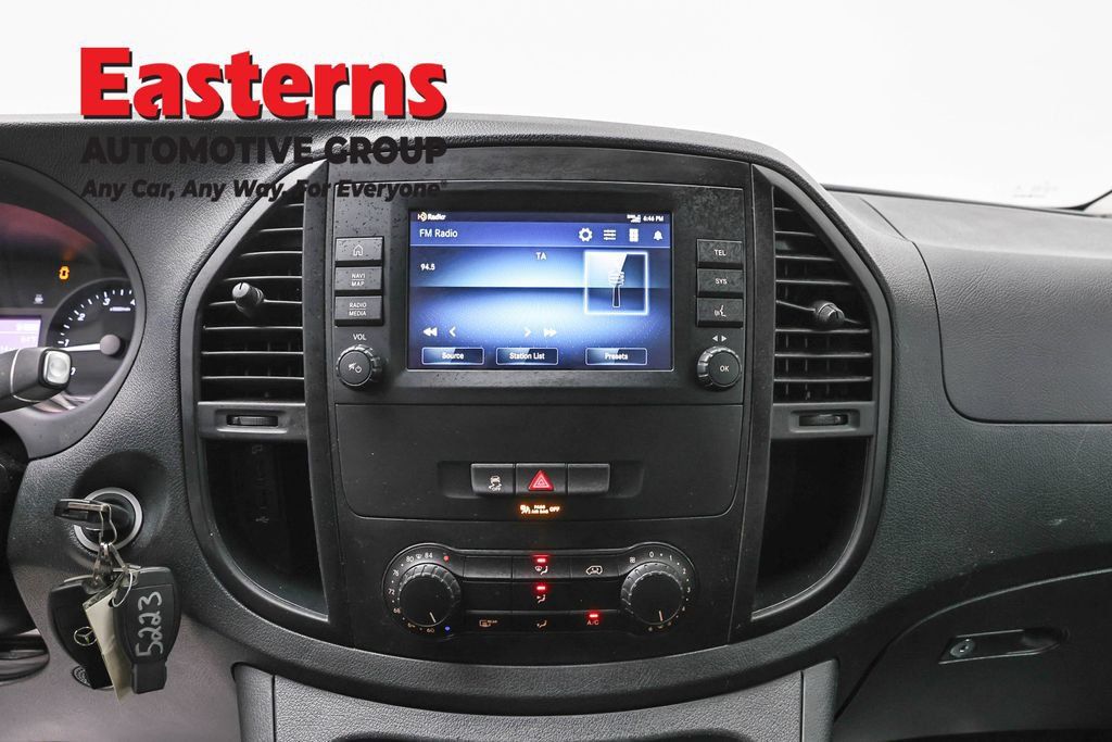 Used 2022 Mercedes-Benz Metris image 12