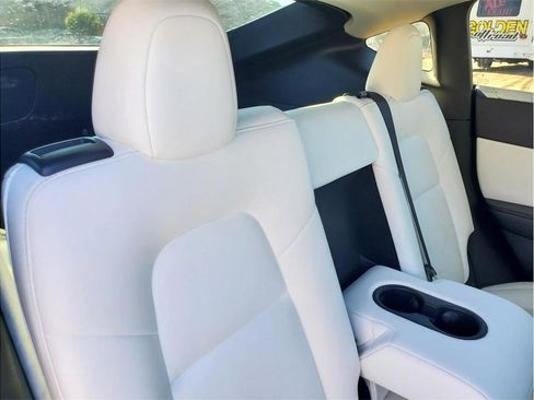 Used 2020 Tesla Model Y Long Range AWD/4WD image 31