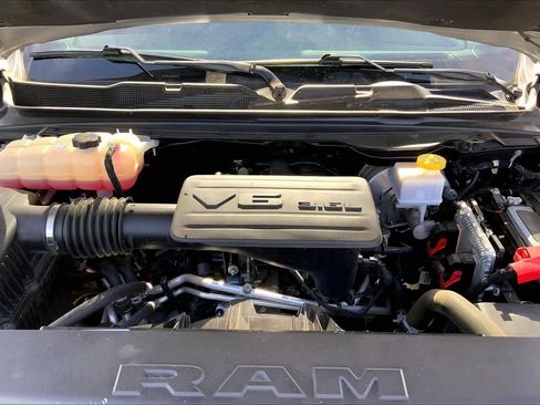 Used 2023 RAM 1500 Laramie image 32