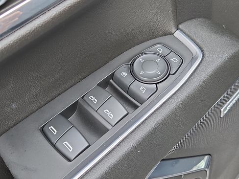 Used 2023 Chevrolet Silverado 1500 LTZ image 16