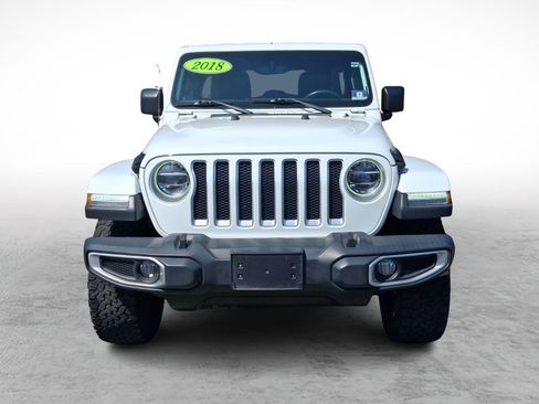 Used 2018 Jeep Wrangler Unlimited Sahara image 2