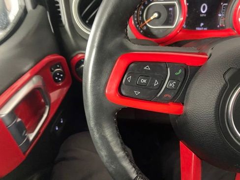 Used 2022 Jeep Gladiator Willys image 18