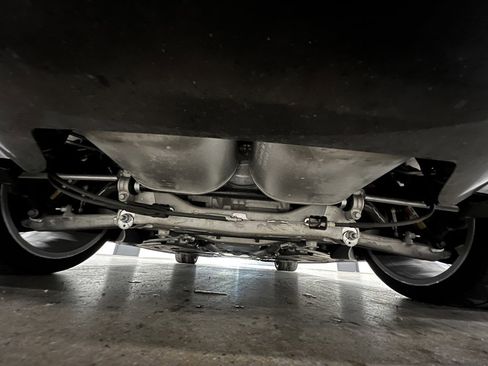 Used 2016 Chevrolet Corvette Z06 w/ 3LZ Preferred Equipment Group image 38