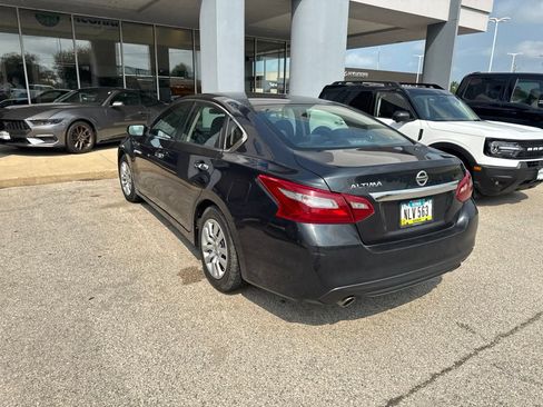 Used 2018 Nissan Altima 2.5 S w/ S Convenience Package FWD image 6