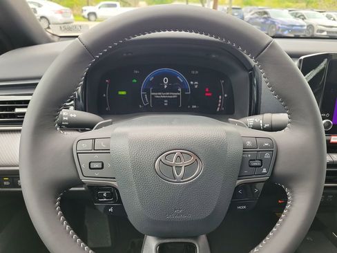 New 2026 Toyota Camry SE w/ Convenience Package image 8