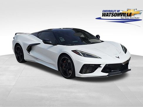 Used 2021 Chevrolet Corvette Stingray Preferred Cpe w/ Z51 Performance Package RWD image 1