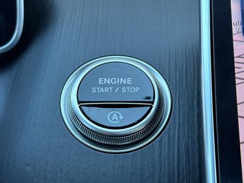 Certified 2025 Mercedes-Benz S 580 4MATIC Sedan image 23