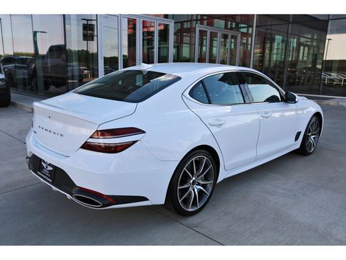Used 2026 Genesis G70 2.5T RWD image 8