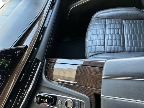Used 2022 Cadillac Escalade ESV Sport Platinum w/ LPO, ONYX Package AWD/4WD image 23