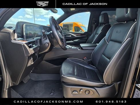 Used 2023 Cadillac Escalade ESV Premium Luxury RWD image 18