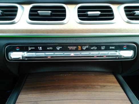 Used 2020 Mercedes-Benz GLS 450 4MATIC image 50