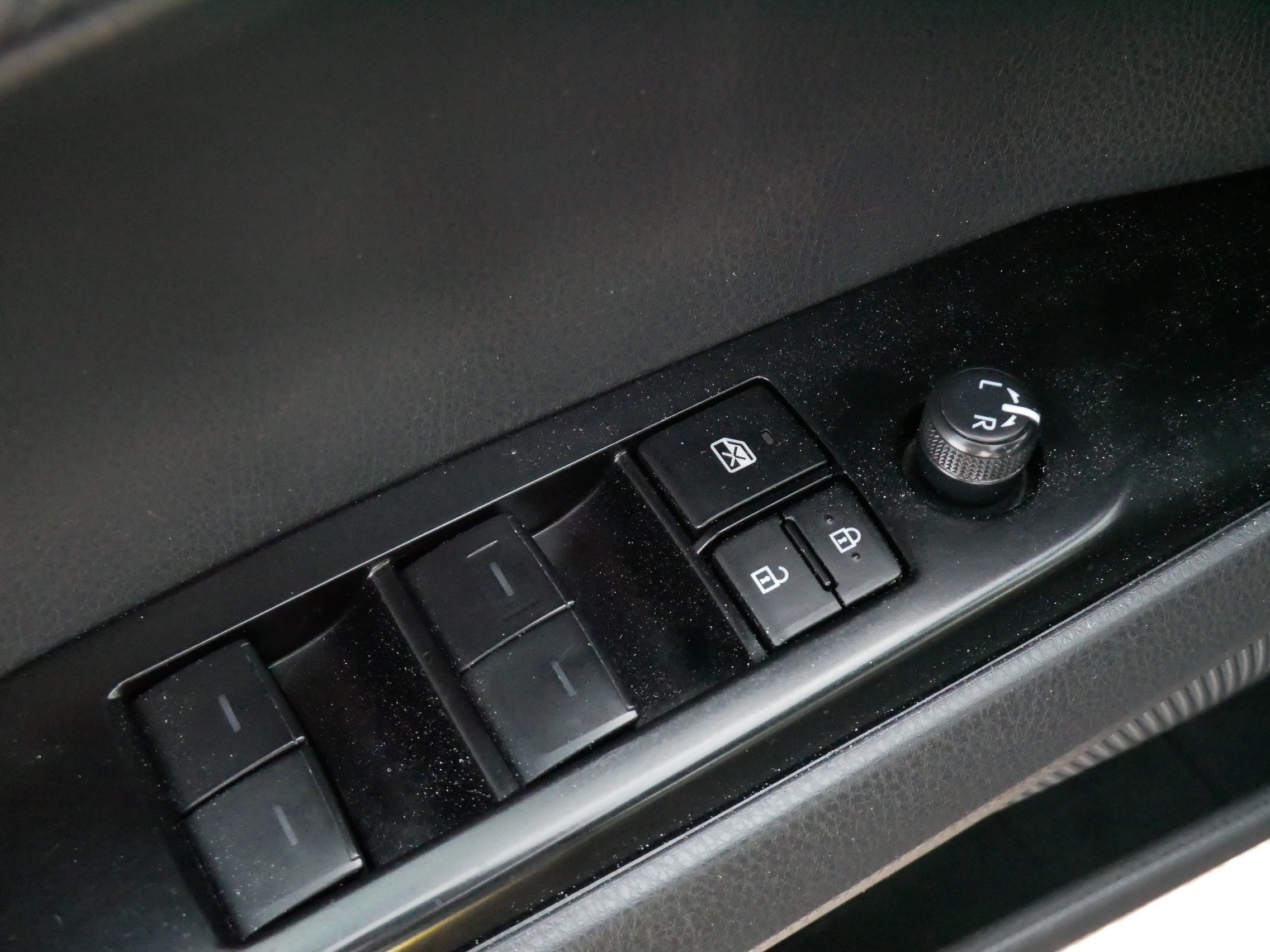 Certified 2025 Toyota Camry SE FWD image 19