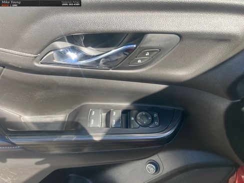 Used 2020 GMC Acadia SLT w/ Trailering Package AWD/4WD image 19