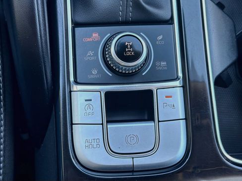 Used 2025 Kia Telluride S AWD/4WD image 26