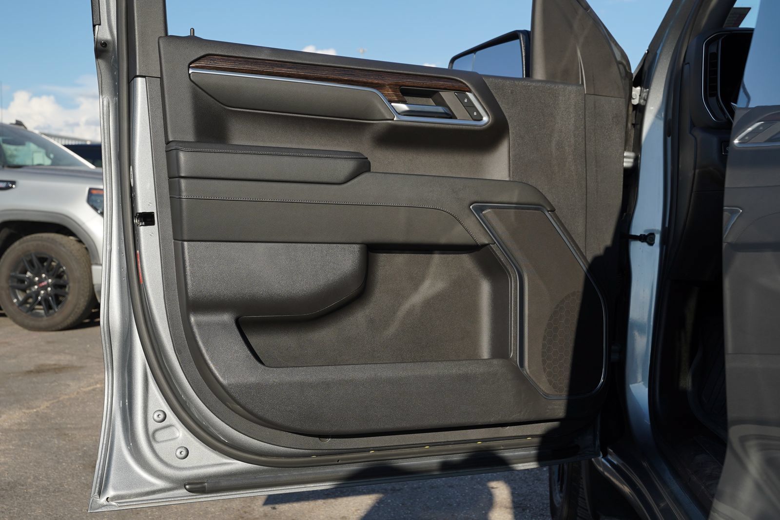 Used 2023 GMC Sierra 1500 Elevation RWD image 19
