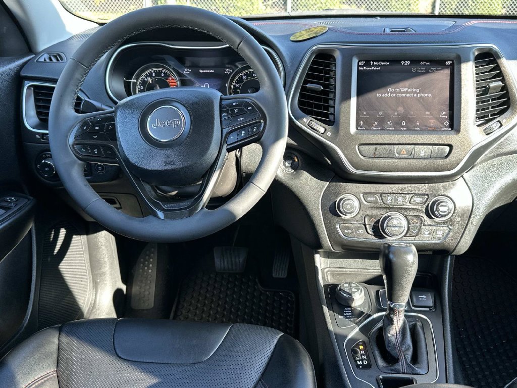 Used 2022 Jeep Cherokee Trailhawk w/ Sound & Nav Group AWD/4WD image 22