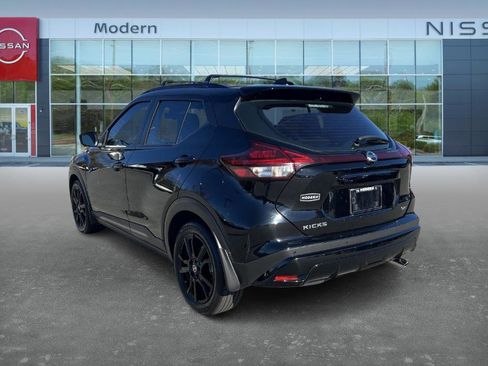 Certified 2021 Nissan Kicks SR w/ Interior Electronics Package image 7