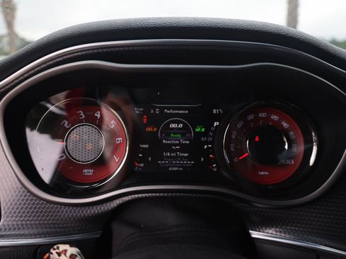 Used 2016 Dodge Challenger SRT Hellcat RWD image 19