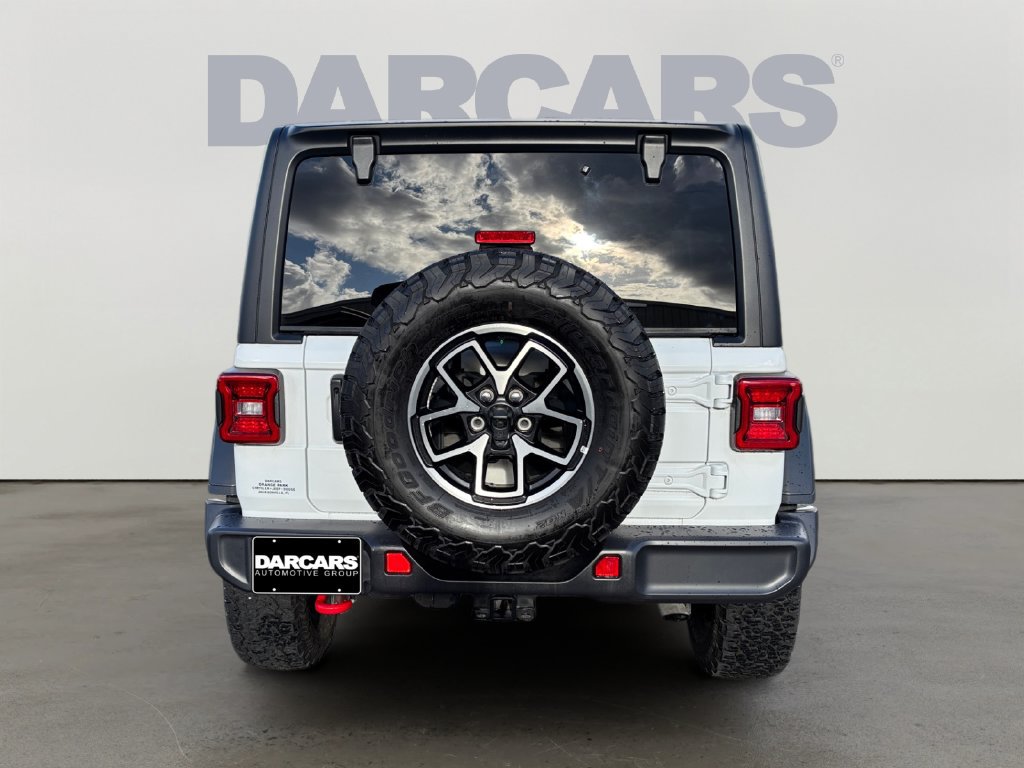 Used 2025 Jeep Wrangler Unlimited Rubicon w/ Convenience Group AWD/4WD image 6