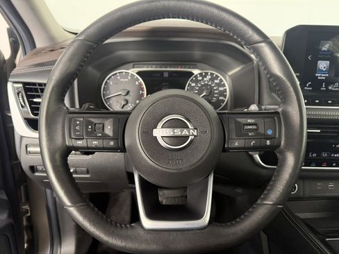 Used 2023 Nissan Rogue SL AWD/4WD image 22