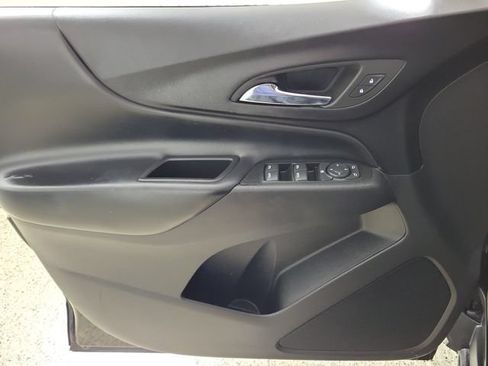 Used 2022 Chevrolet Equinox LT FWD image 21
