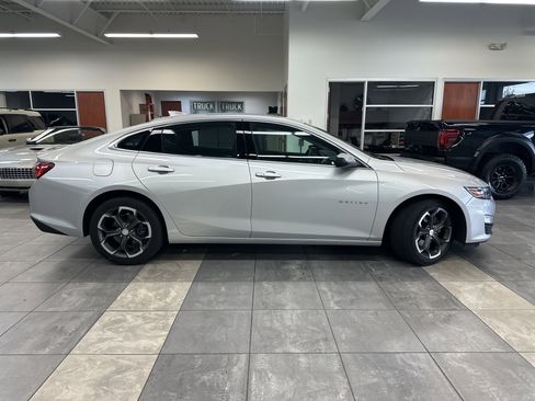Used 2022 Chevrolet Malibu LT image 8