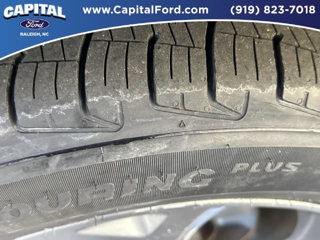 Certified 2025 Ford Escape ST-Line Select AWD/4WD image 14