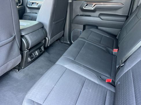 Used 2025 Chevrolet Silverado 1500 LT AWD/4WD image 12