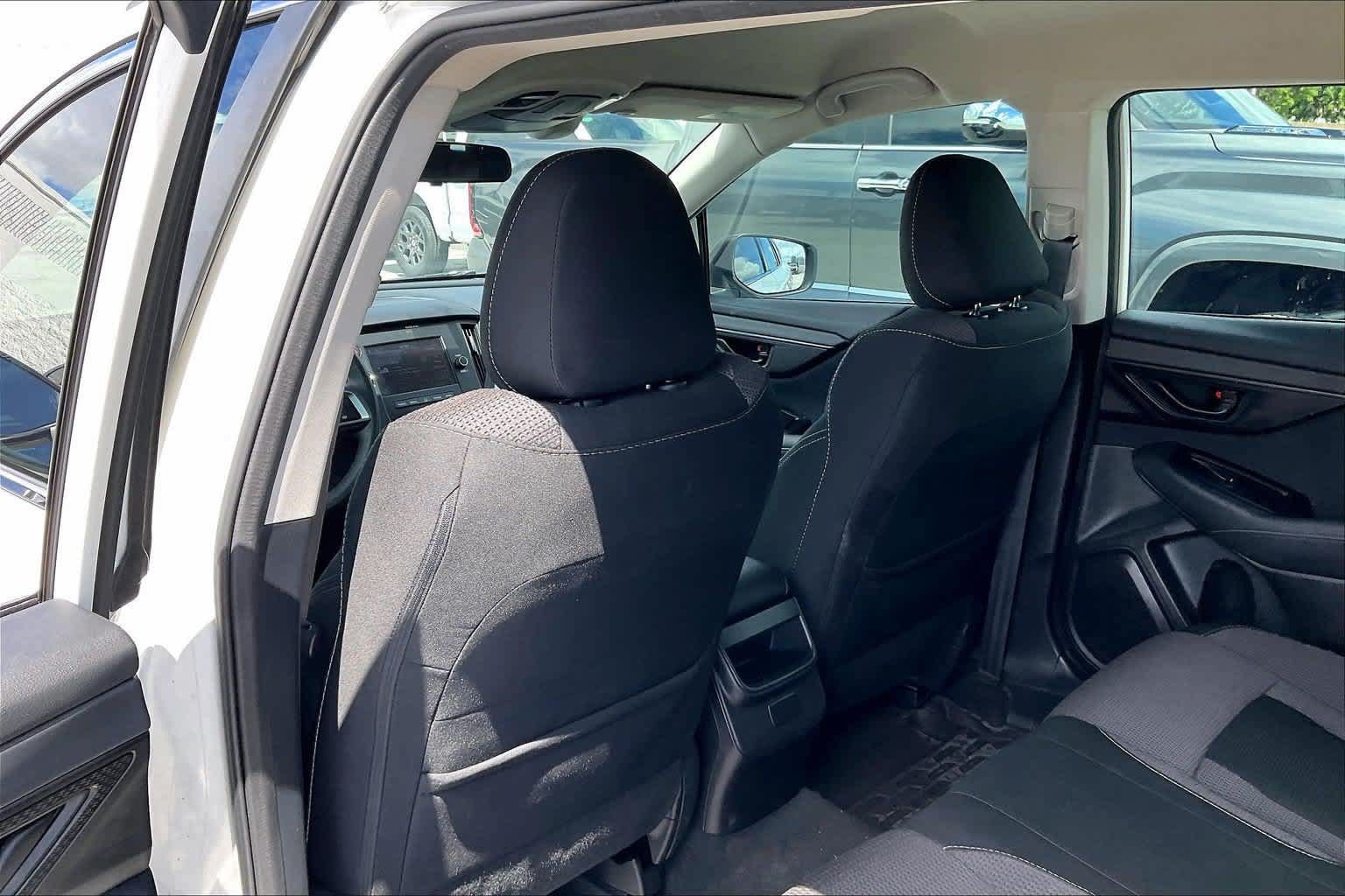 Used 2022 Subaru Outback AWD/4WD image 12