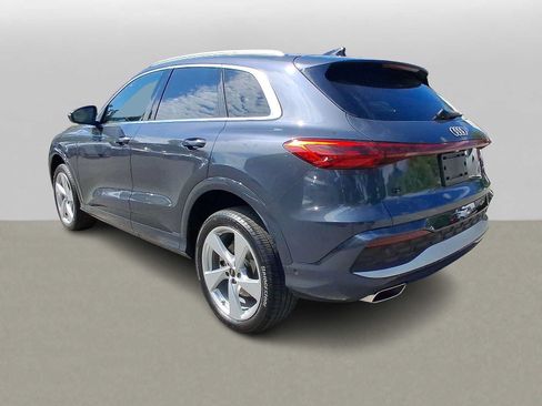 Certified 2025 Audi Q5 Premium w/ Premium Plus AWD/4WD image 28