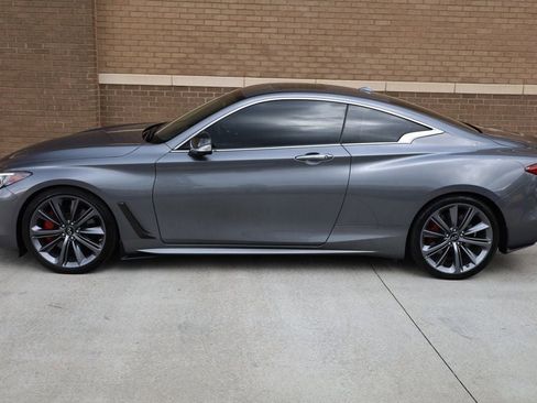 Used 2022 INFINITI Q60 Red Sport 400 w/ Carbon Fiber Package image 3