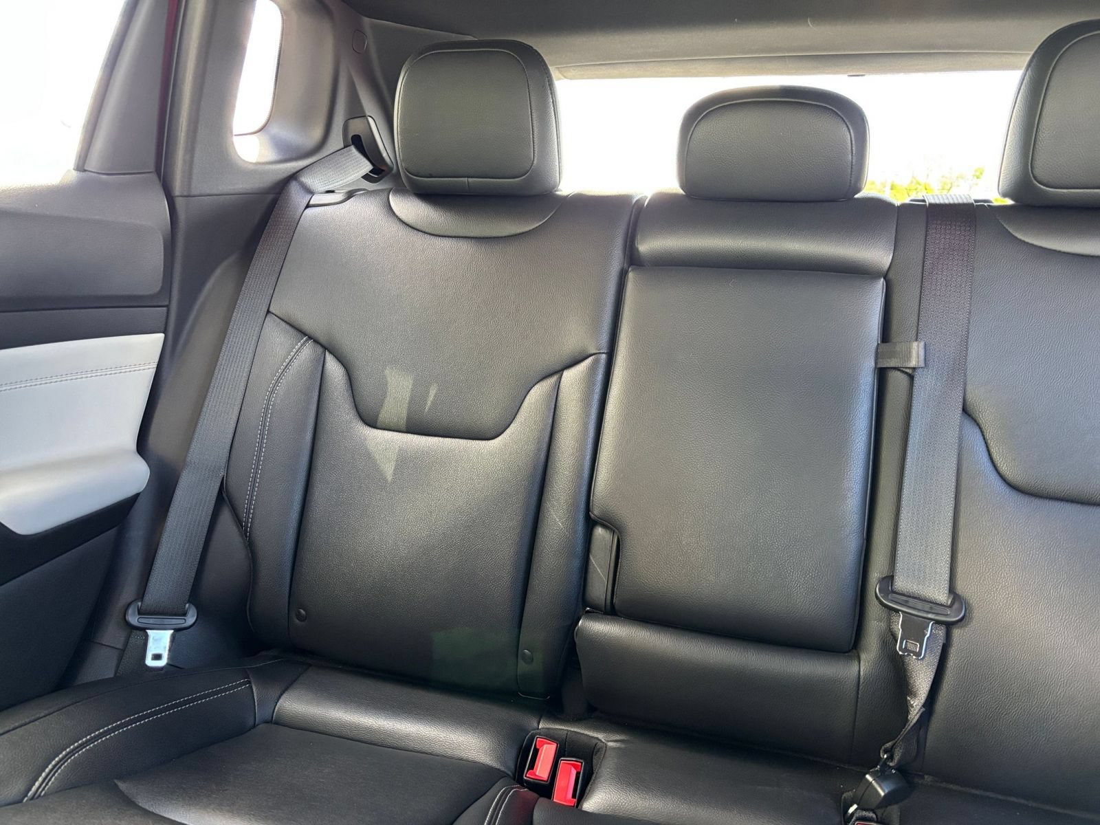 Used 2025 Jeep Compass Limited AWD/4WD image 39