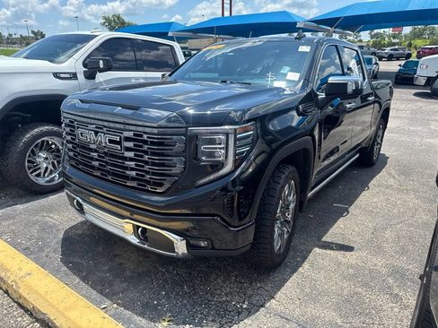 Used 2023 GMC Sierra 1500 Denali Ultimate AWD/4WD image 3