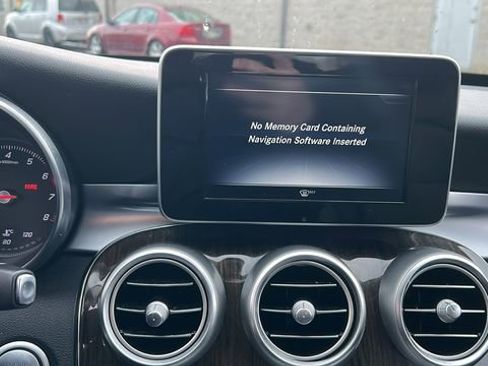 Used 2016 Mercedes-Benz C 300 4MATIC Sedan image 18