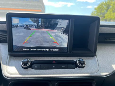 Used 2023 Ford Maverick XLT FWD image 19