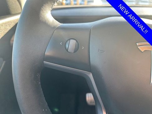 Used 2022 Tesla Model Y Performance AWD/4WD image 14