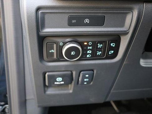 New 2025 Ford F150 Lariat w/ Equipment Group 502A High image 31