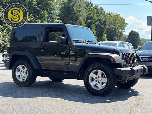 Used 2015 Jeep Wrangler Sport w/ Quick Order Package 24S AWD/4WD image 8