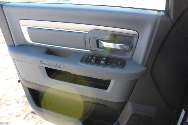 Used 2014 RAM 3500 Big Horn AWD/4WD image 27