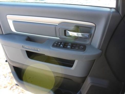 Used 2014 RAM 3500 Big Horn image 27