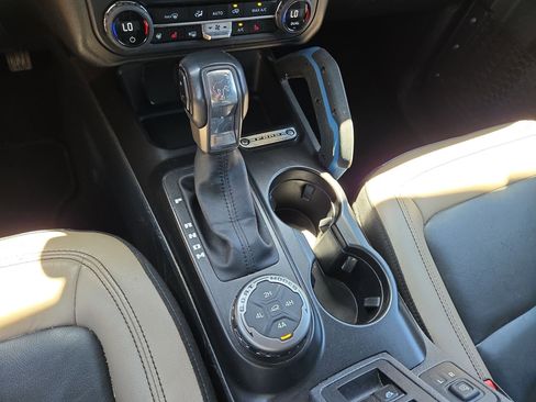 Used 2023 Ford Bronco Wildtrak AWD/4WD image 22