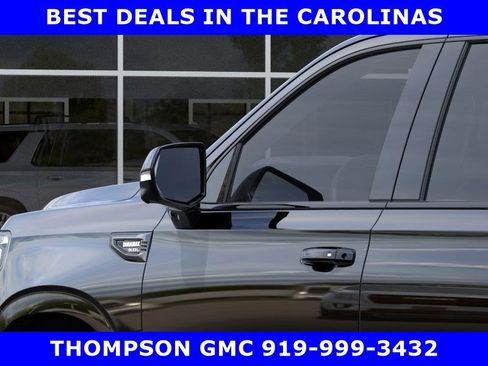 New 2026 GMC Yukon XL AT4 AWD/4WD image 15